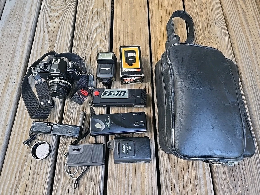 Vintage Film Camera Lot Nikon EM SLR Kit 35mm & 110 Cameras Flash Cases Untested